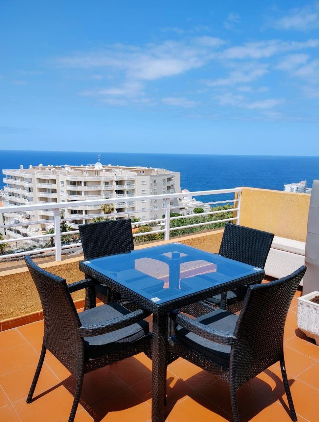 Apartamento Naranja, incredible ocean view photo 3