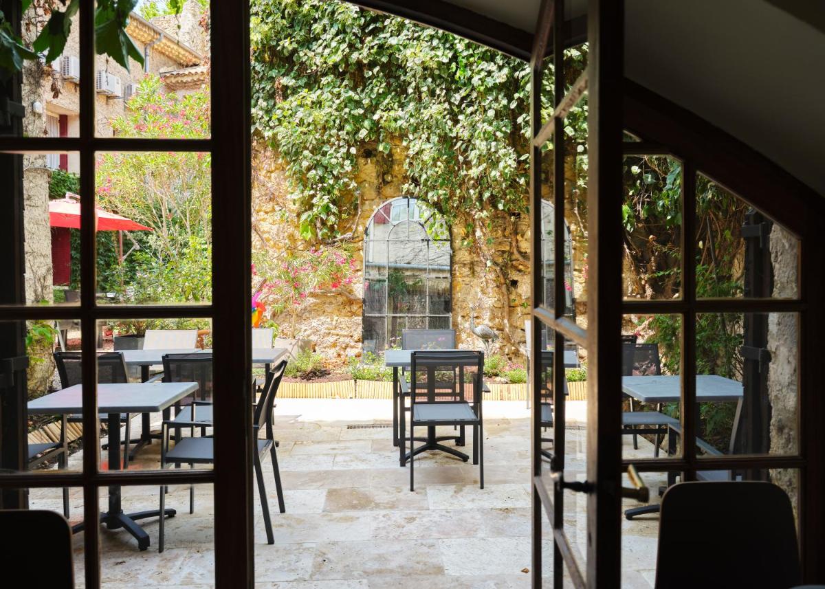 outdoor BBQ area