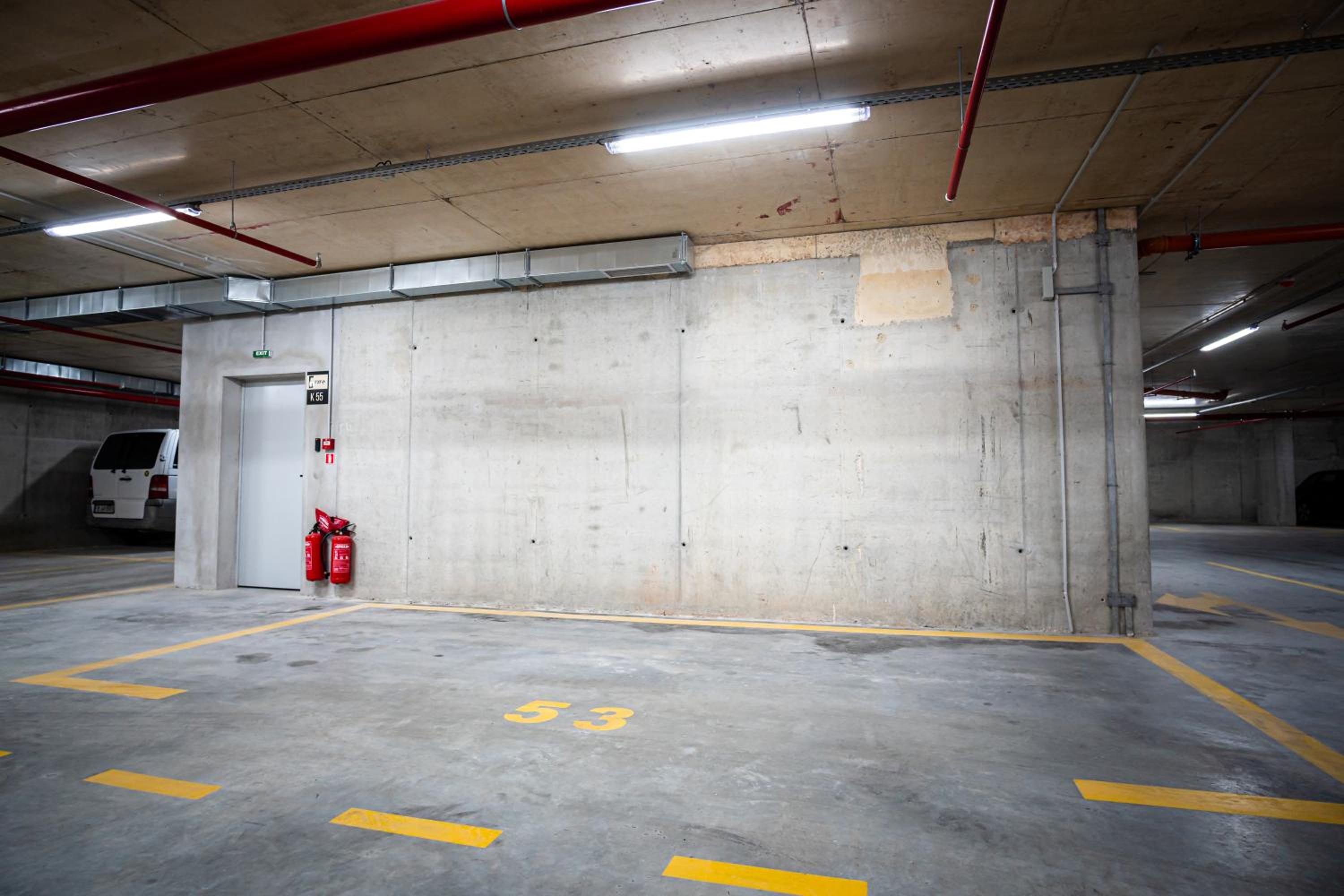 Luxury apartment in building K55 with free garage
