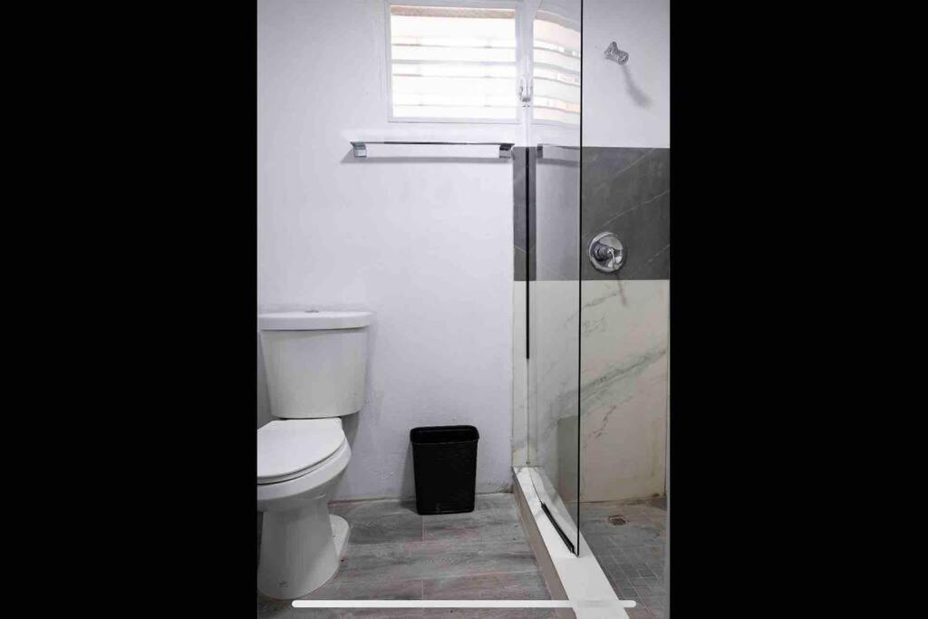 18BR Home for 32 Guests La Placita Santurce By RentalsPR