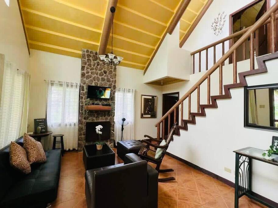 Pines Cabin Tagaytay Staycation
