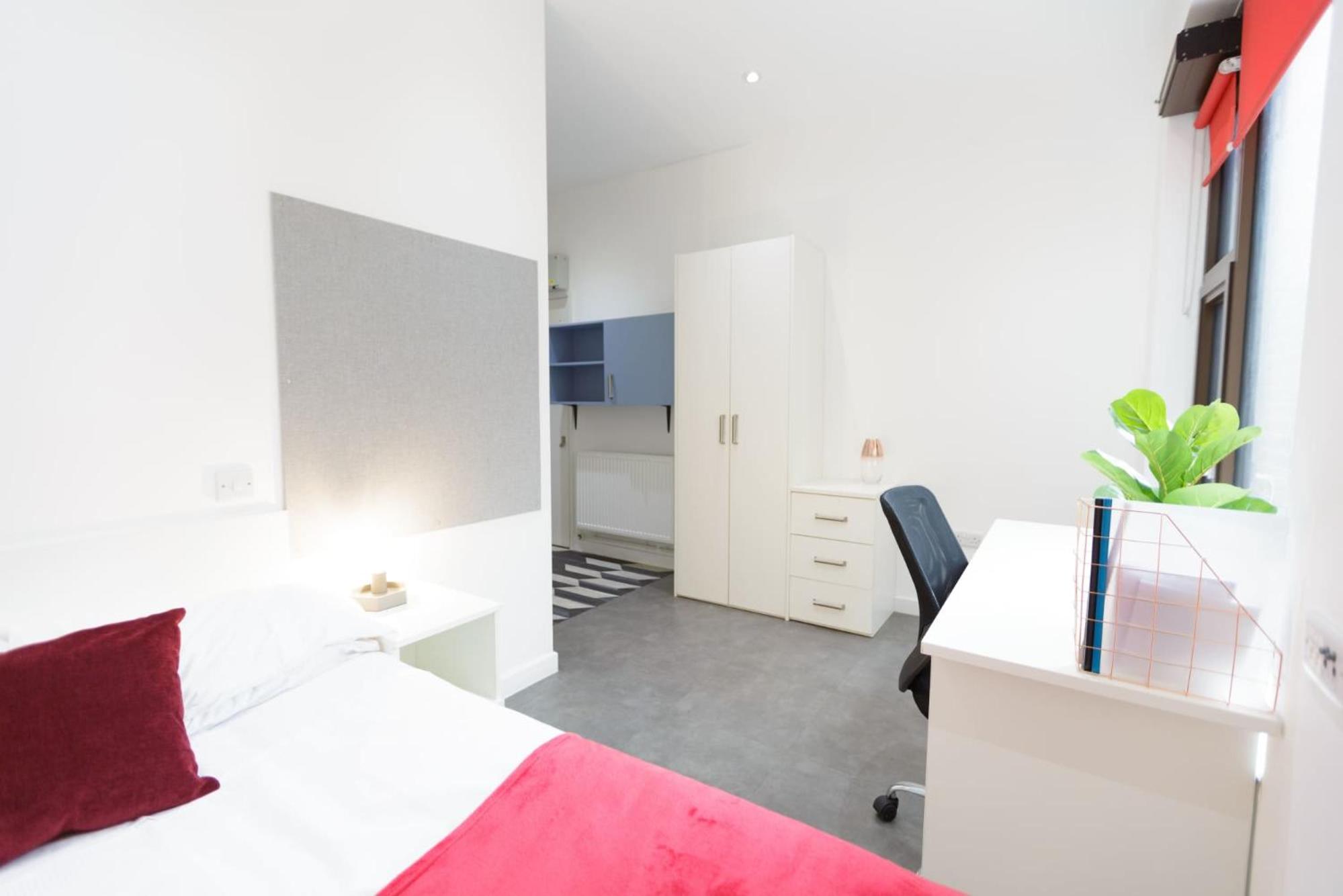 For Students Only Cosy Studios and Ensuites at New Cross in London