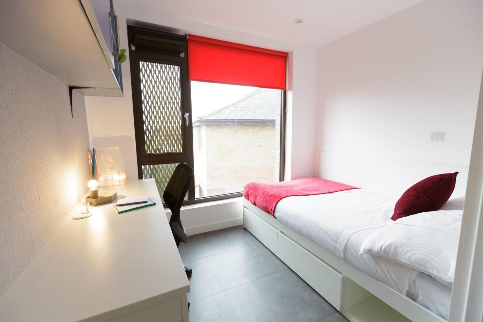 For Students Only Cosy Studios and Ensuites at New Cross in London