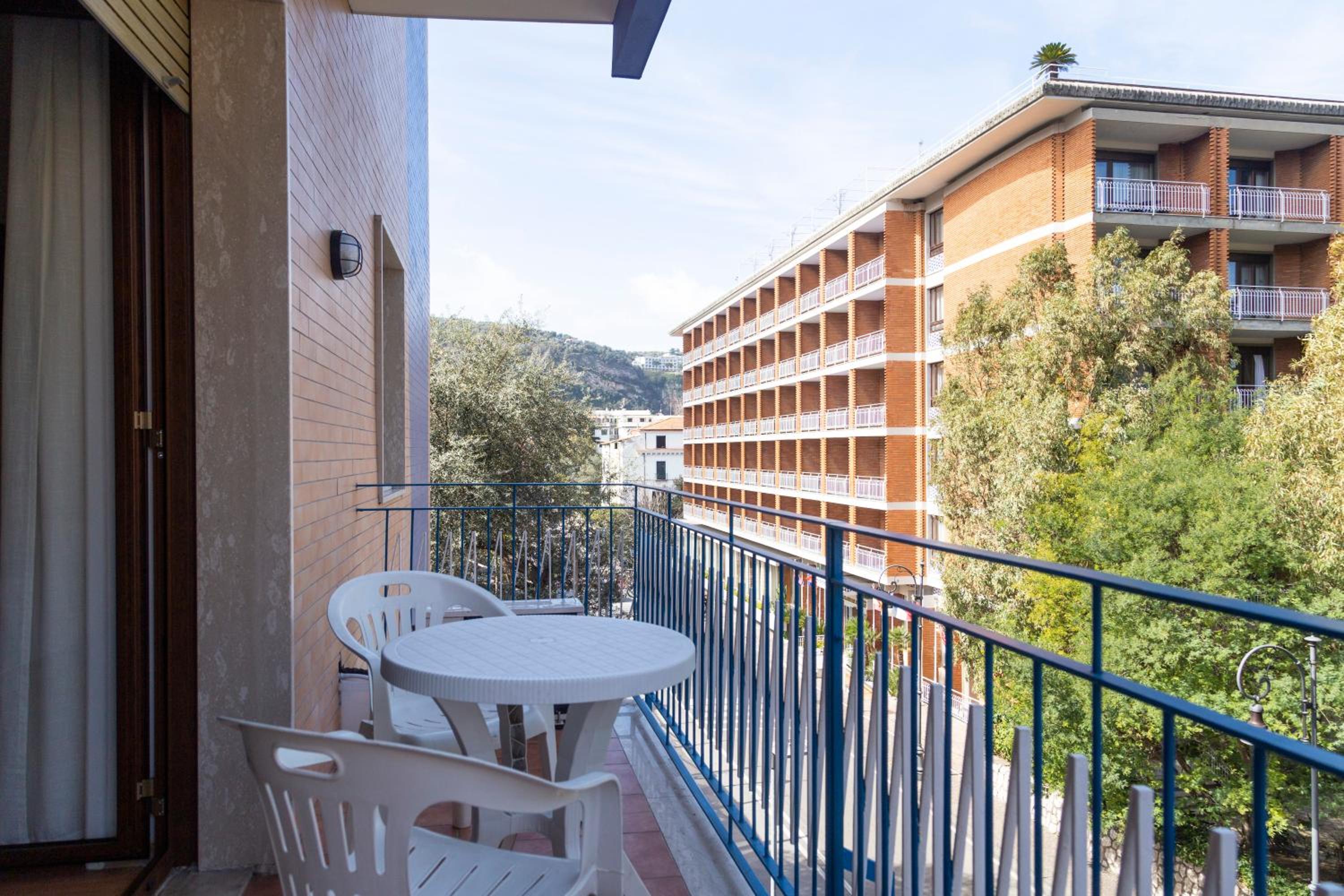 Sorrento Living photo 3