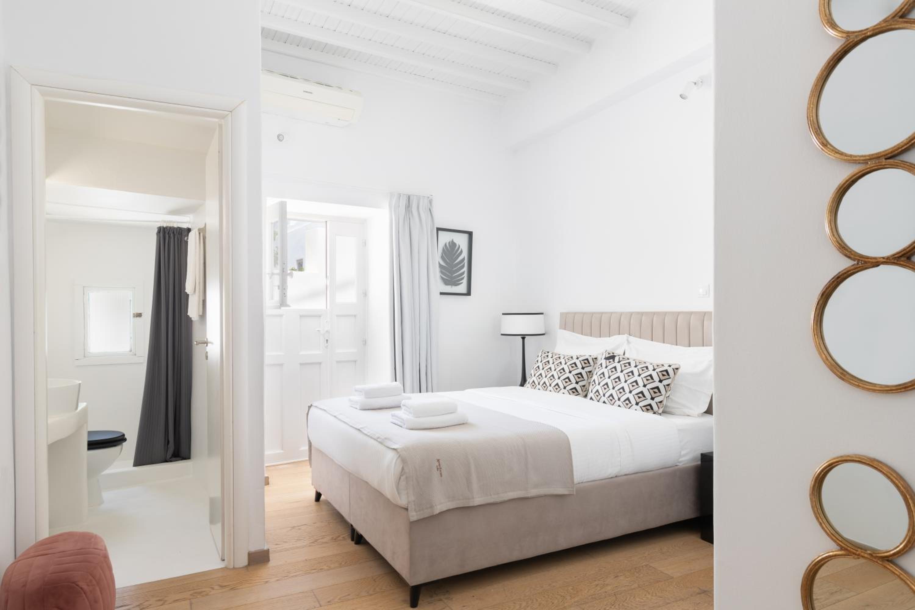 Sandy's House-Mykonos Town by Dival Properties