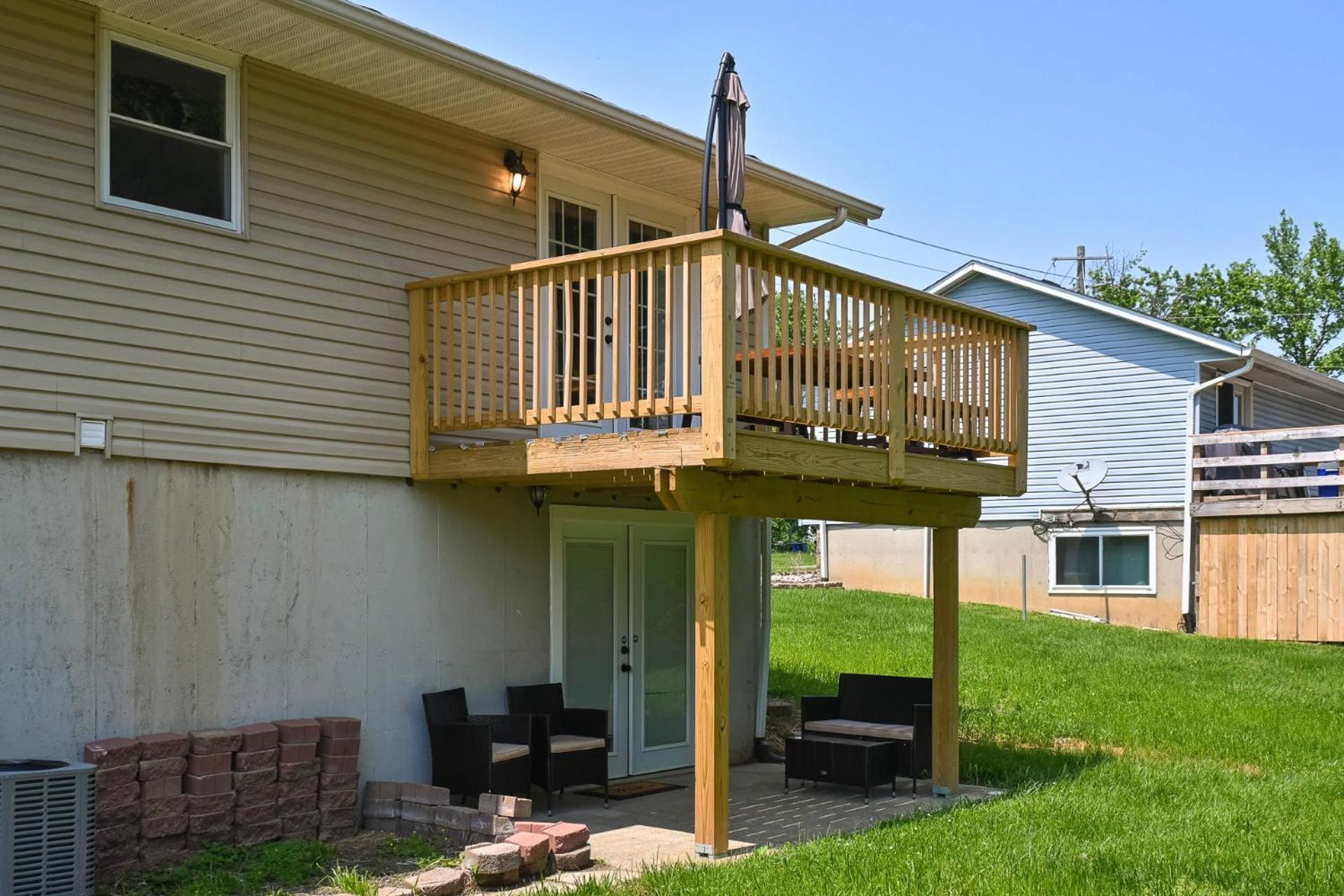 3BR Home for 8 - Only 5 Minutes to Ark - Foosball view 3