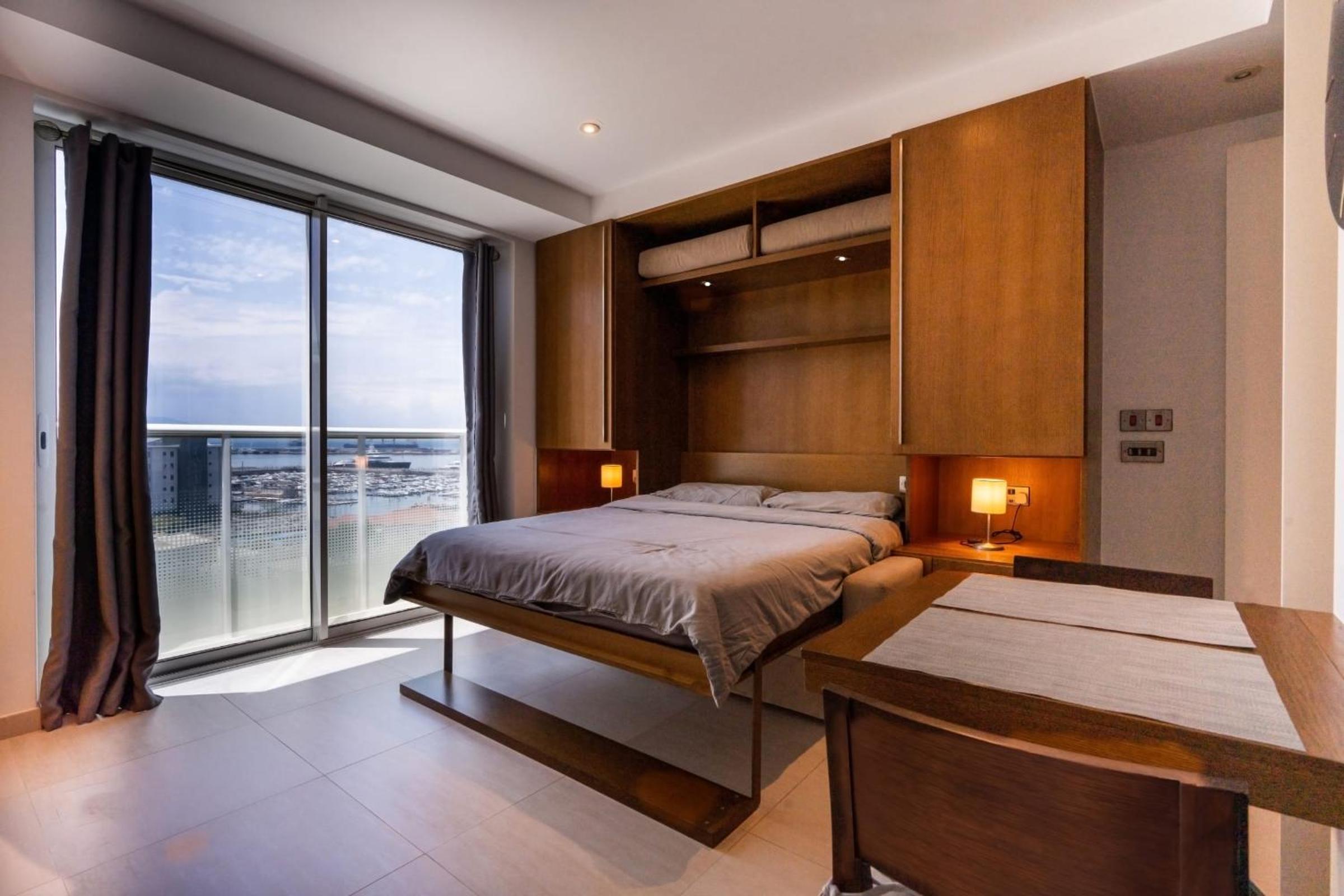 WESTONE Suite-Hosted by Sweetstay view 4
