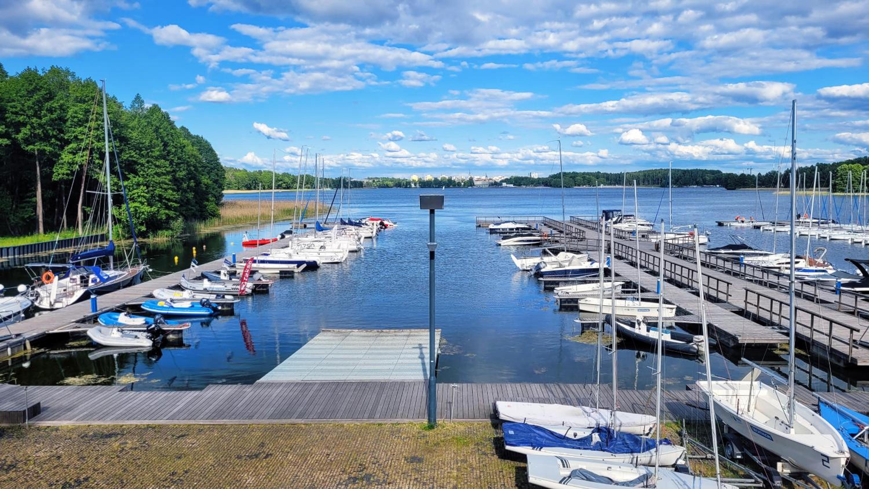 Ukiel Park 21 by RENT4YOU
