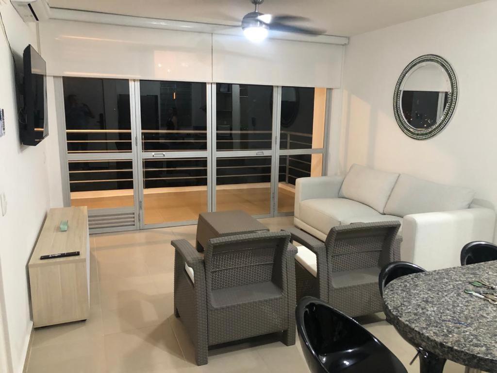CONDOMINIO EN GIRARDOT