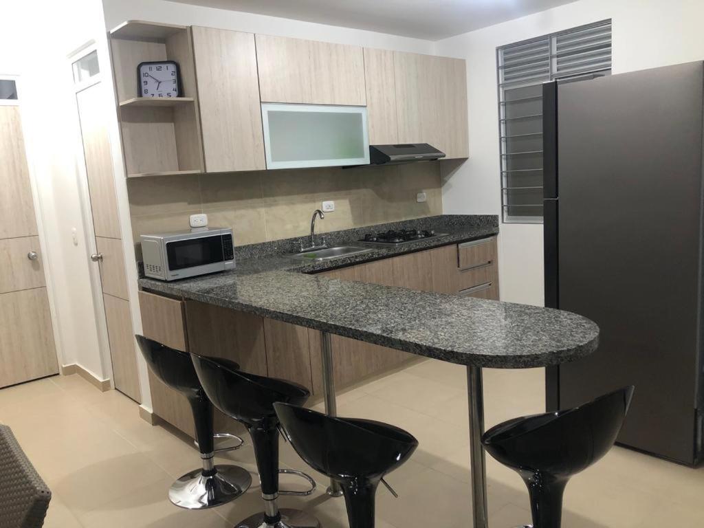 CONDOMINIO EN GIRARDOT