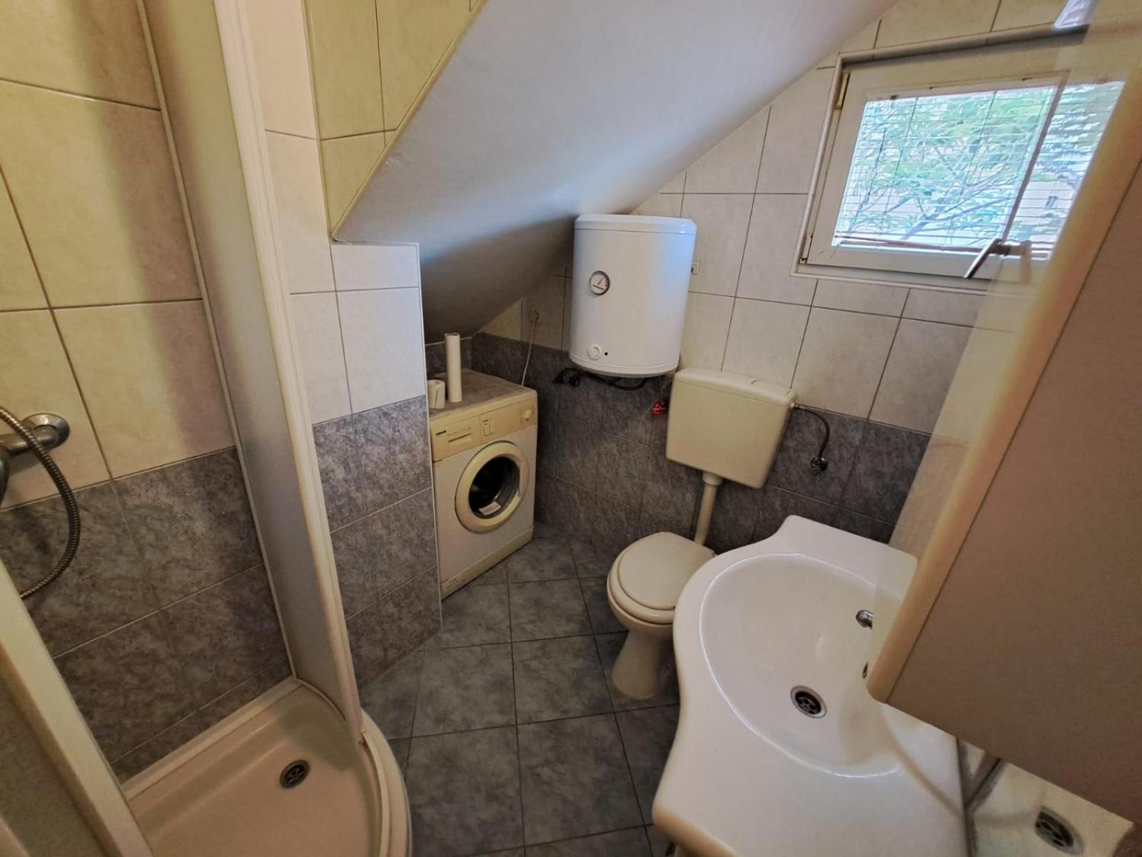 Apartmani Mazalović