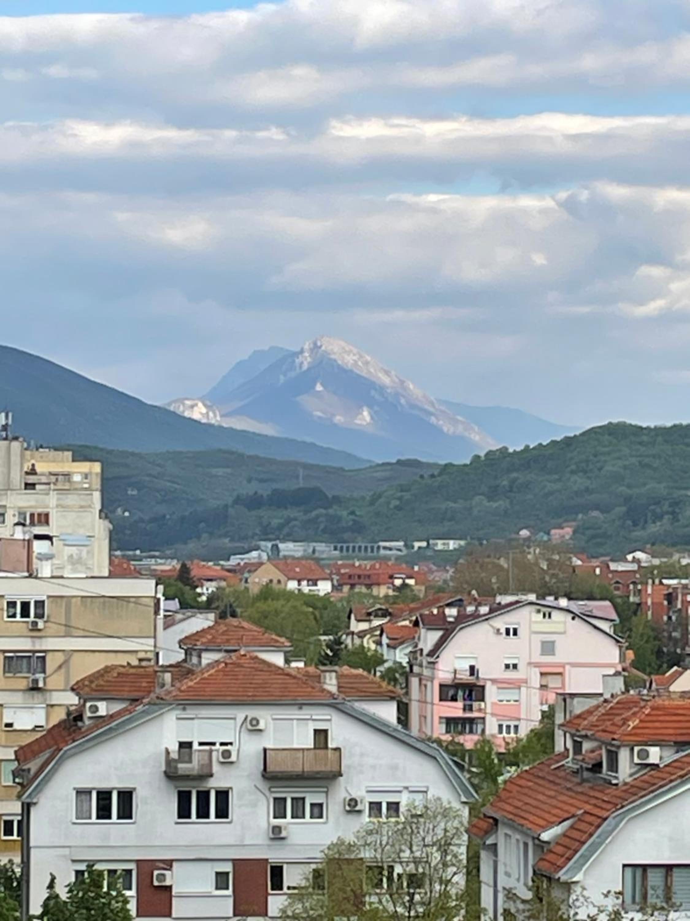 Roof Apartment Nis view 4