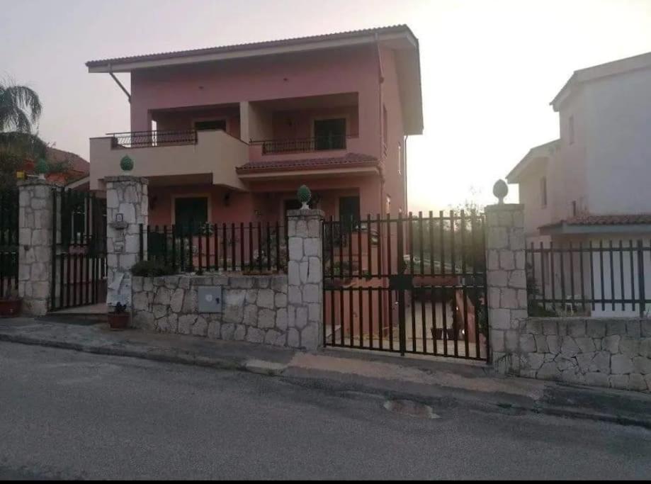 Casa Vacanze LE GIARE di Brucoli