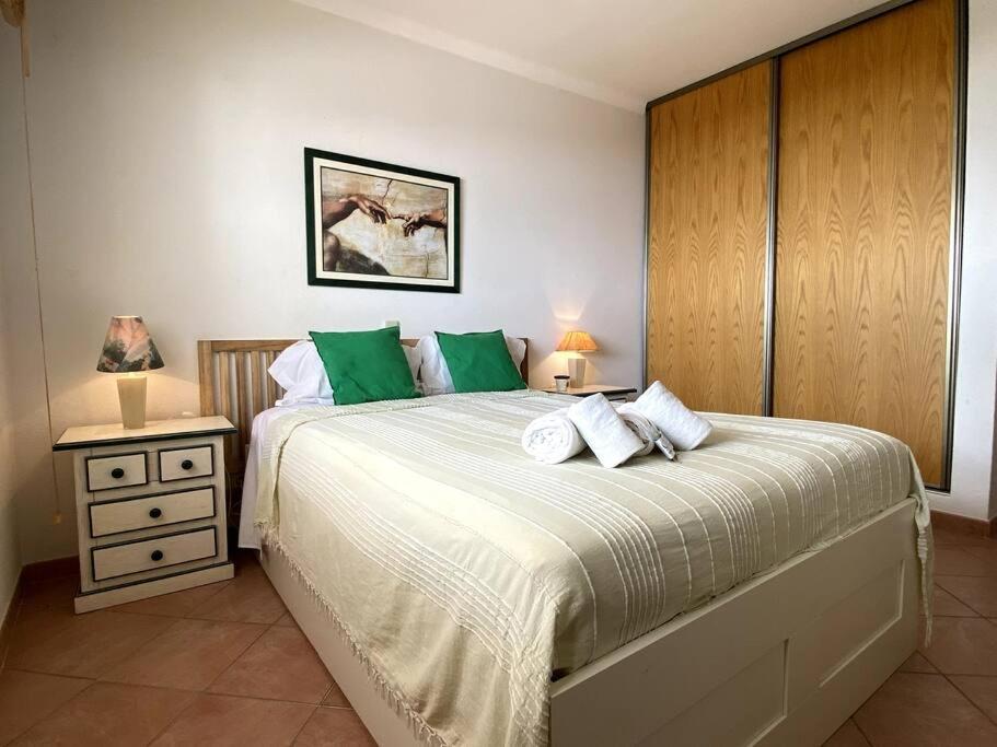 Castelos Da Rocha by CORAL