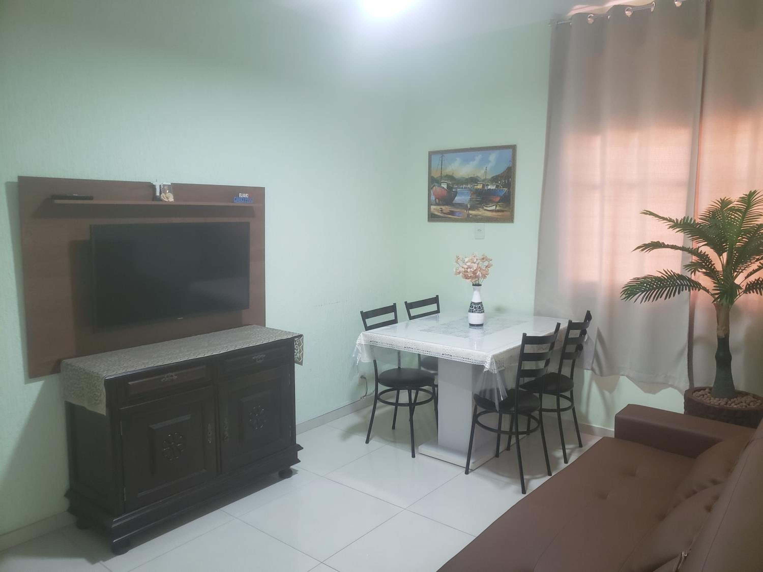 Apto Cabo Frio RJ Mobiliado há 170 metros da Praia do Forte com Wi-Fi e Garagem coberta