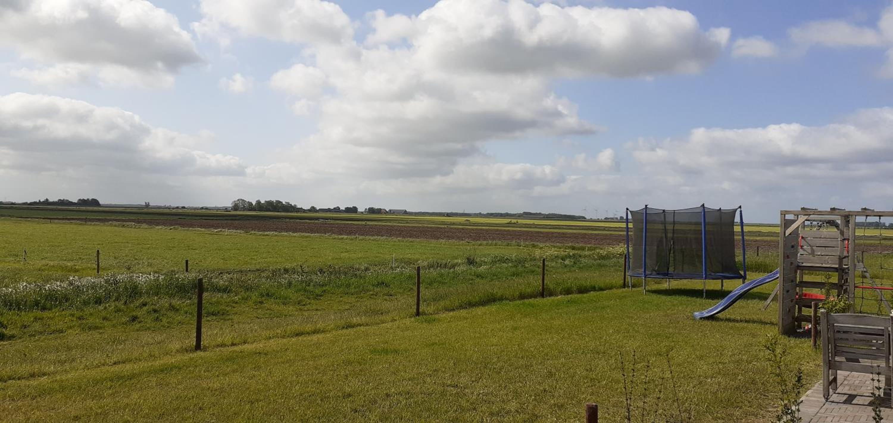 Holiday Home near IJsselmeer Lake