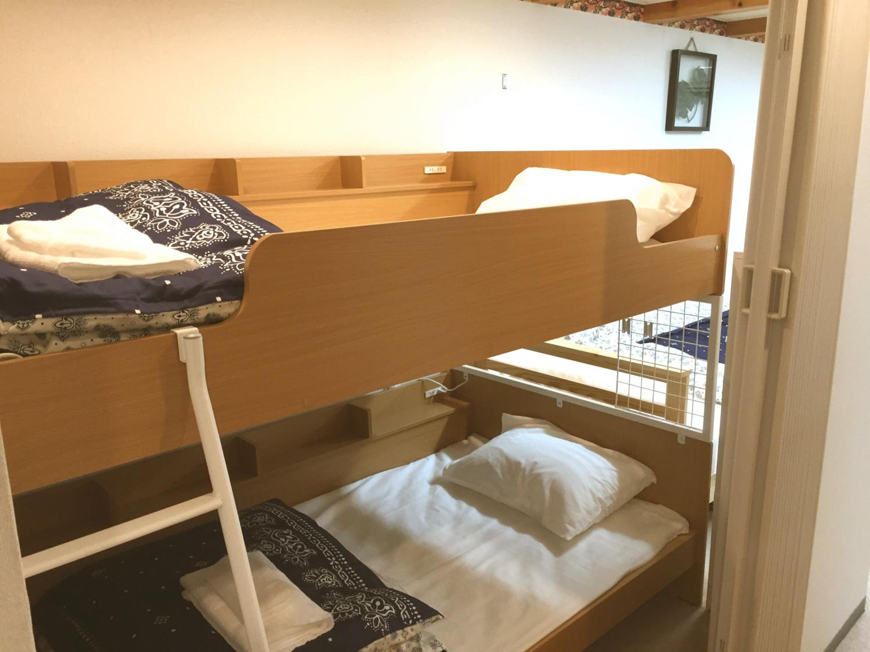 The Familiar Inn ー 2 min walk to subway, 5 min to Namba Station