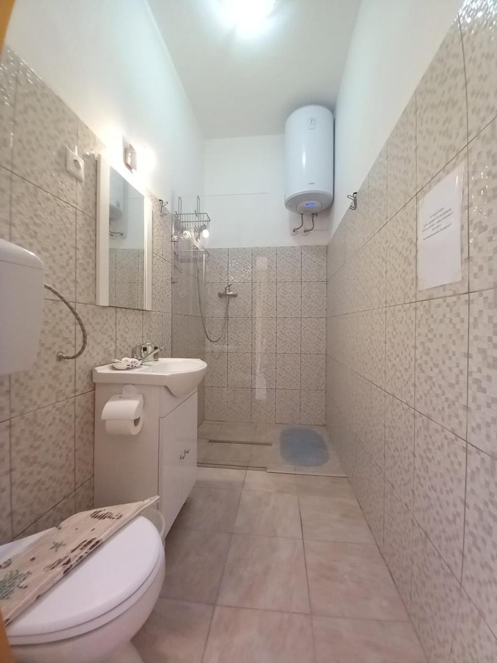 La Nera cazare apartamente - camere view 2