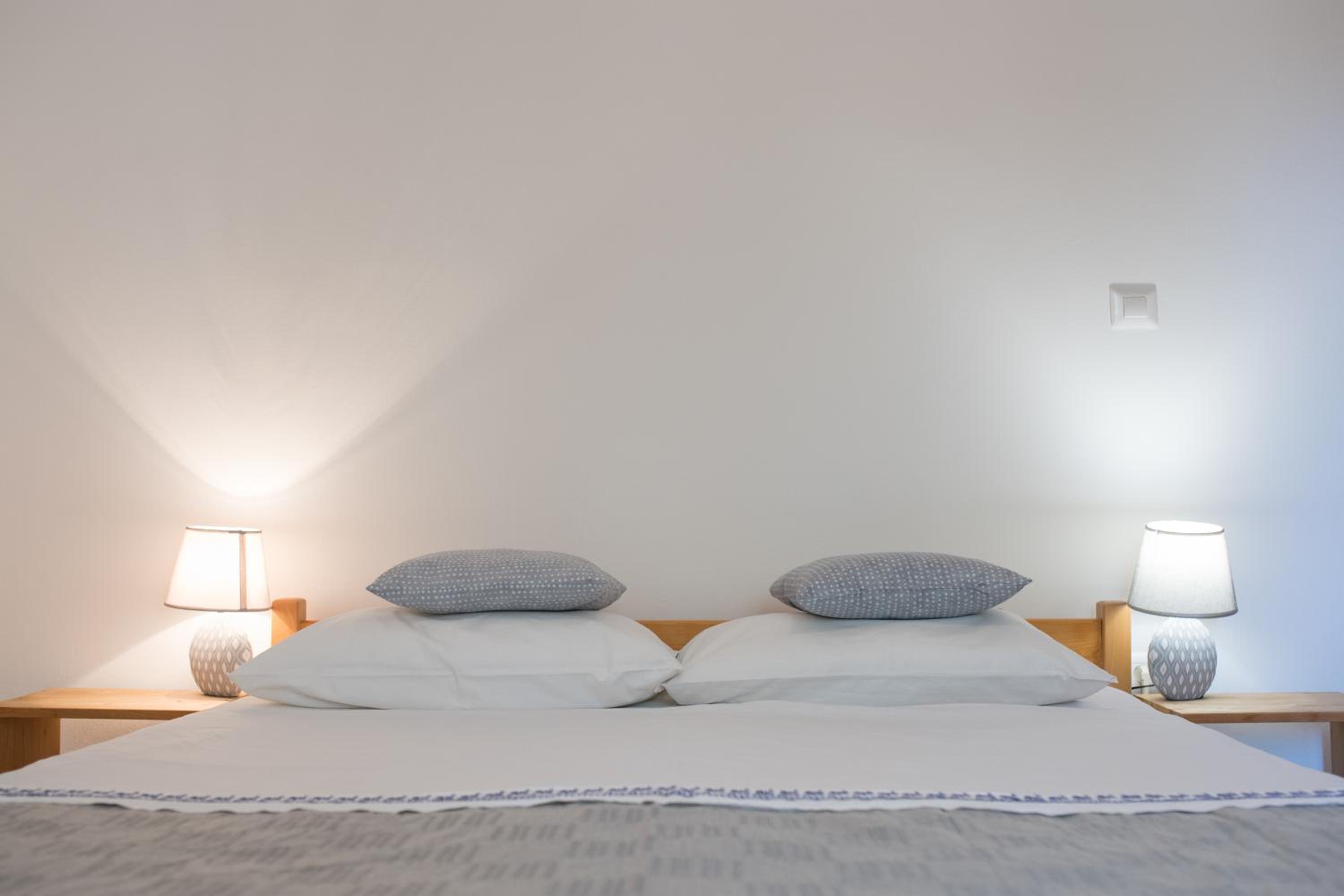 OliveUm Apartments
