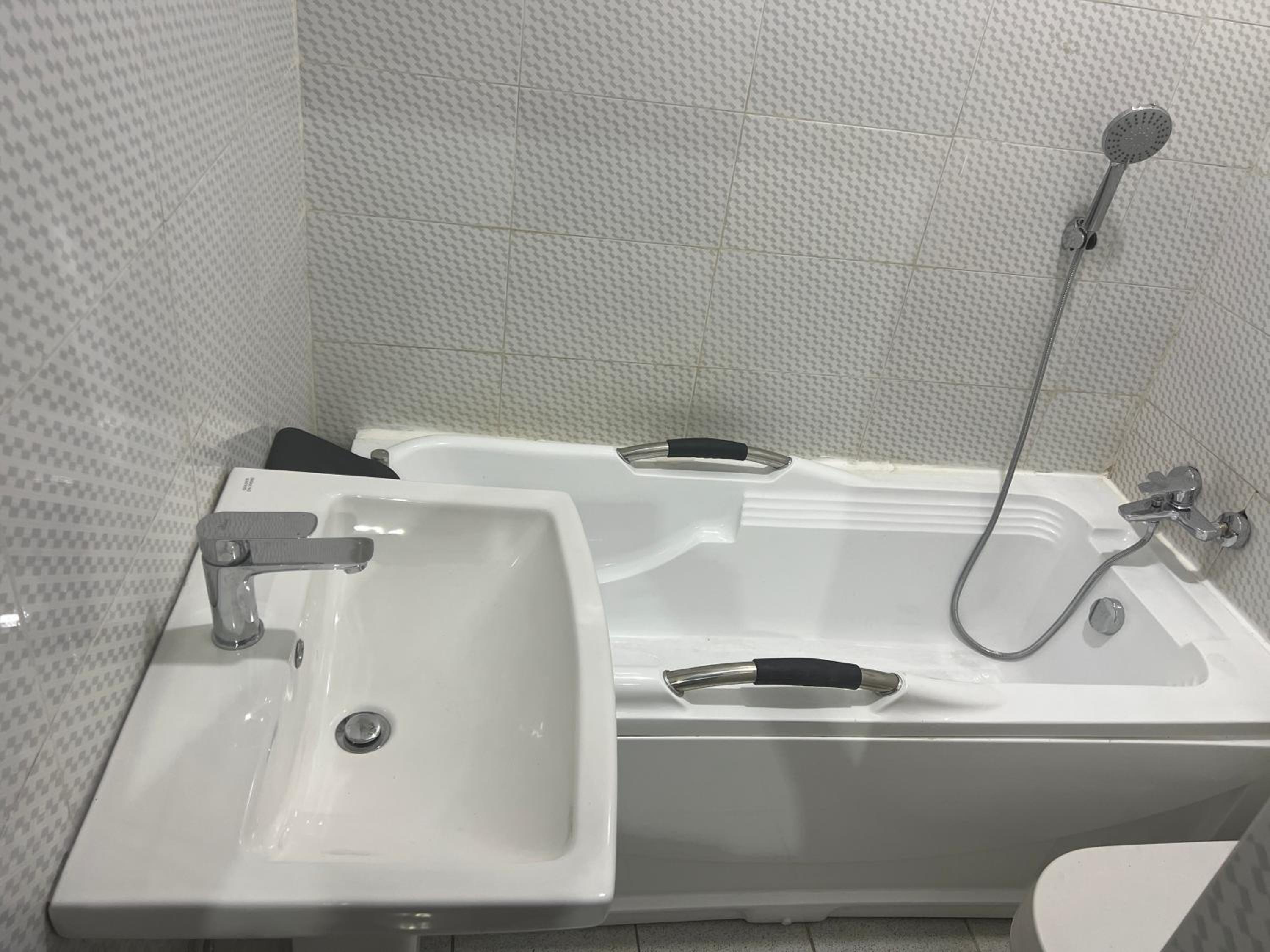 Chennad Apartments view 4