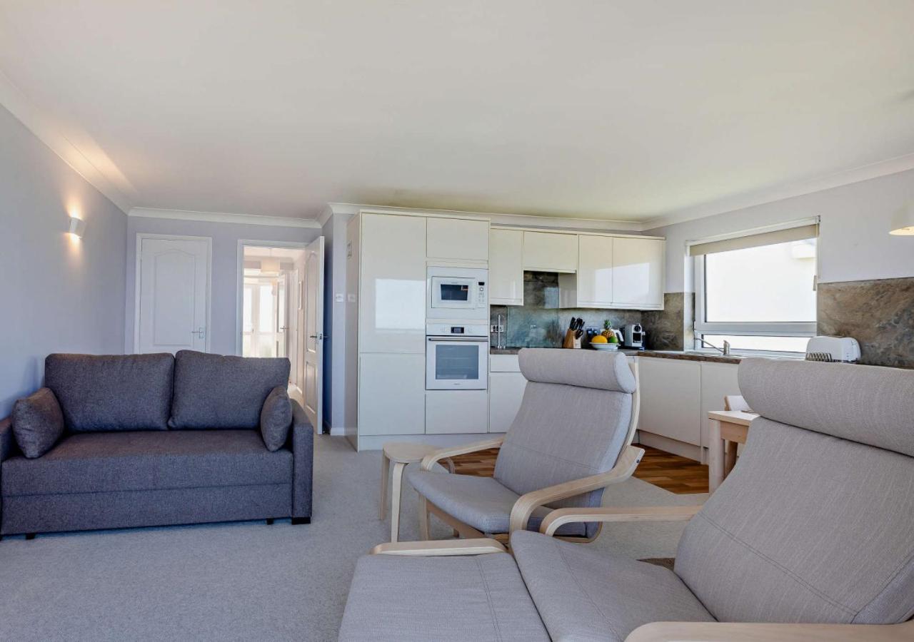 2 Bed in Putsborough oc-f27451 view 2