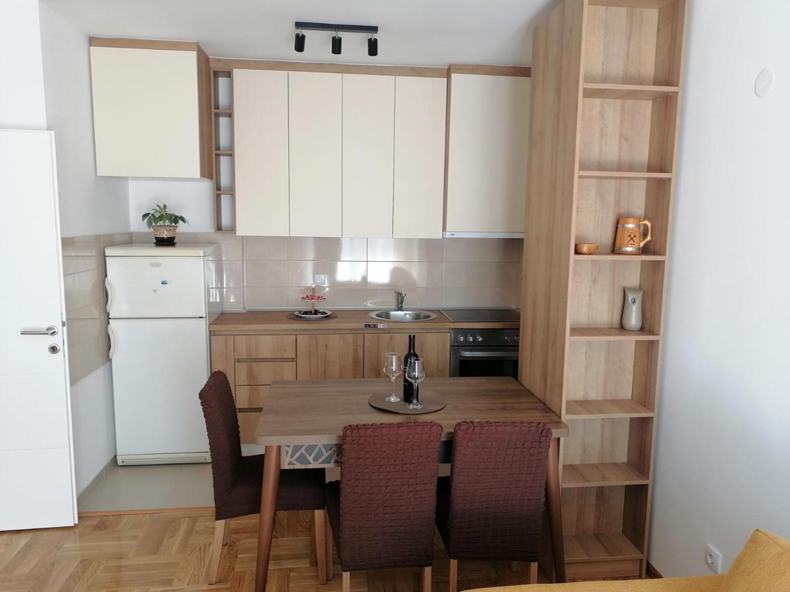 Apartman Nomino