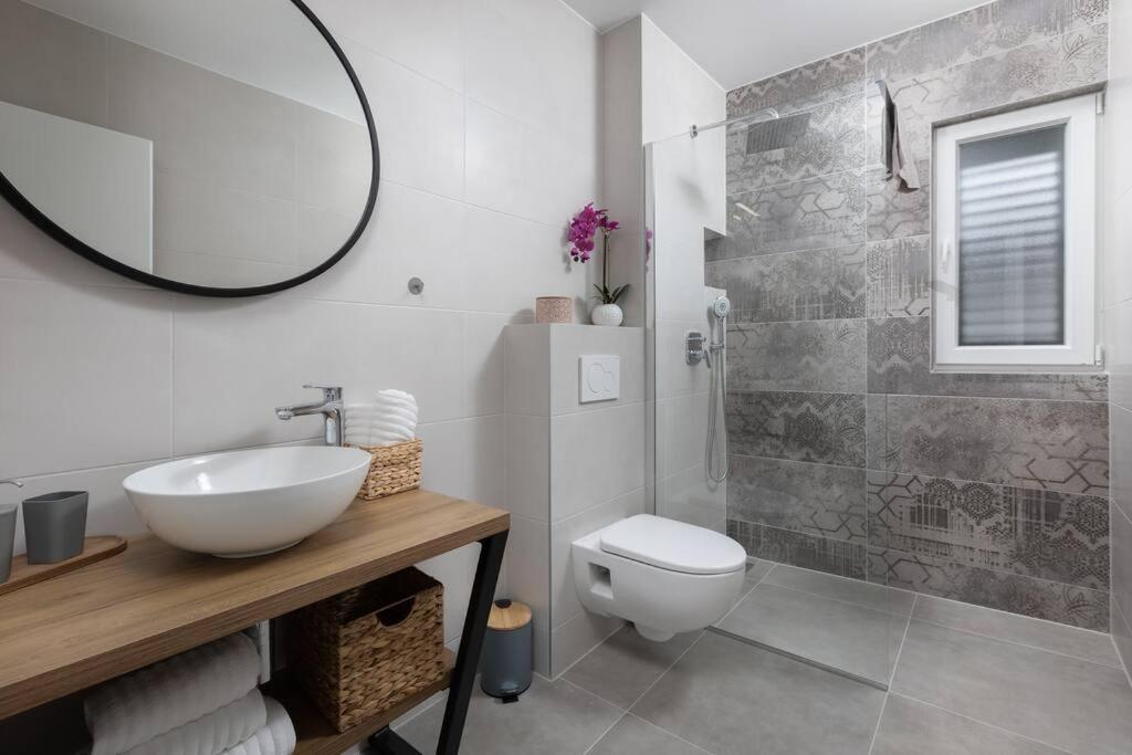 Luxury apartment Iva-Makarska