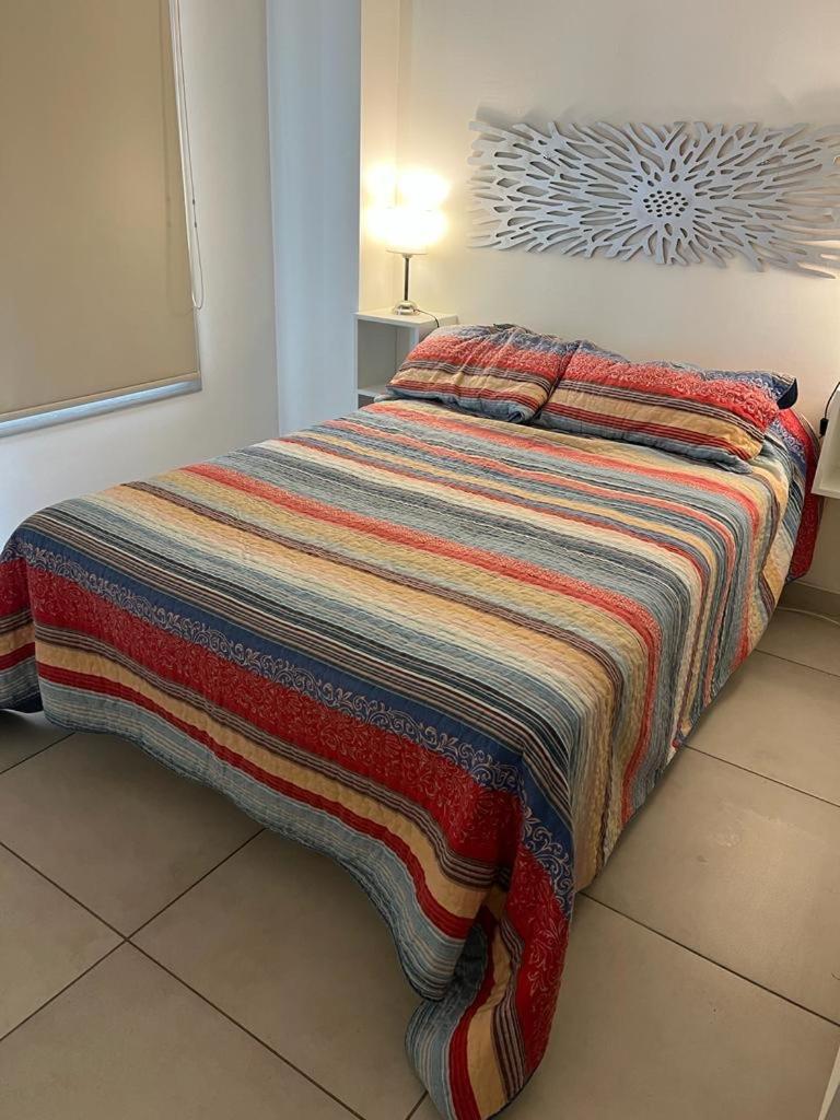 Monoambiente C/ Cochera - La Perla, A 250m De La Playa