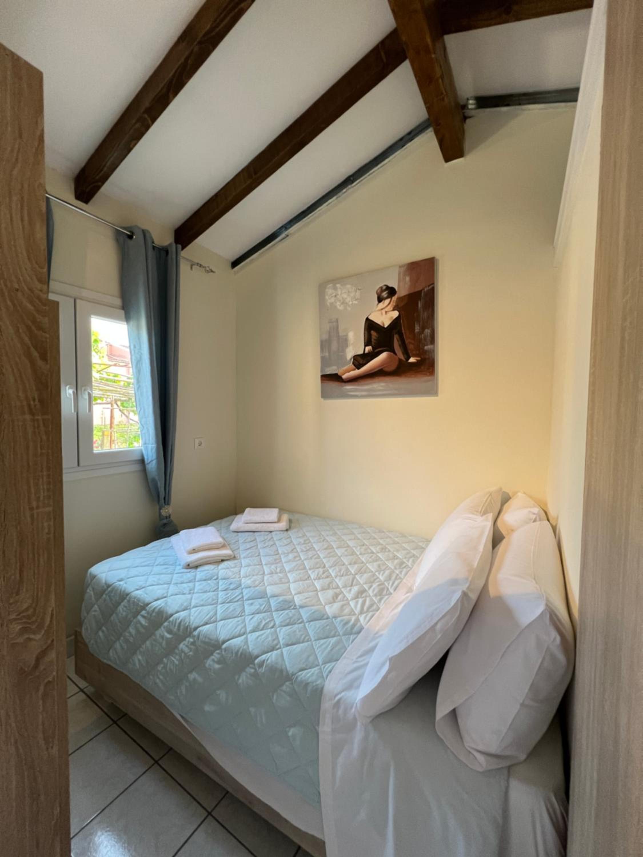 Vasiliki Little House