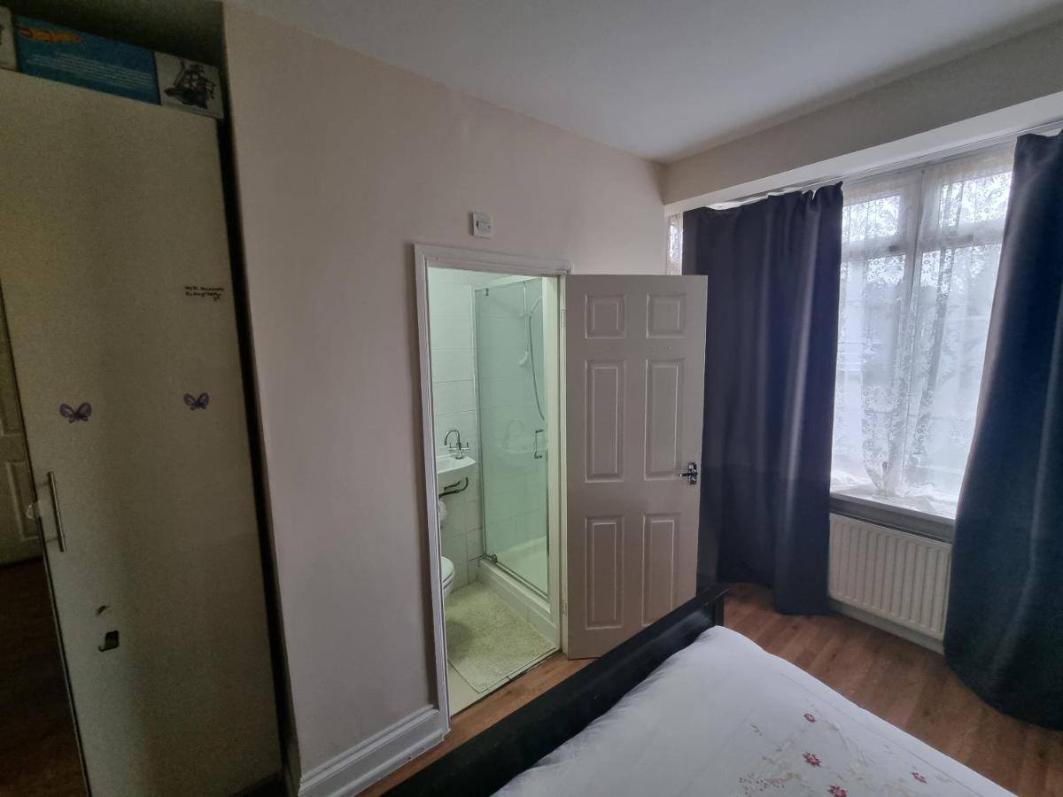 Guess bungalow wembley