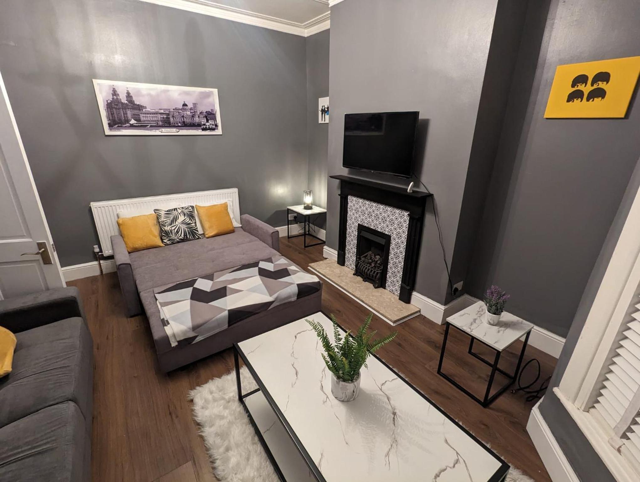 Crawford Avenue Retreat