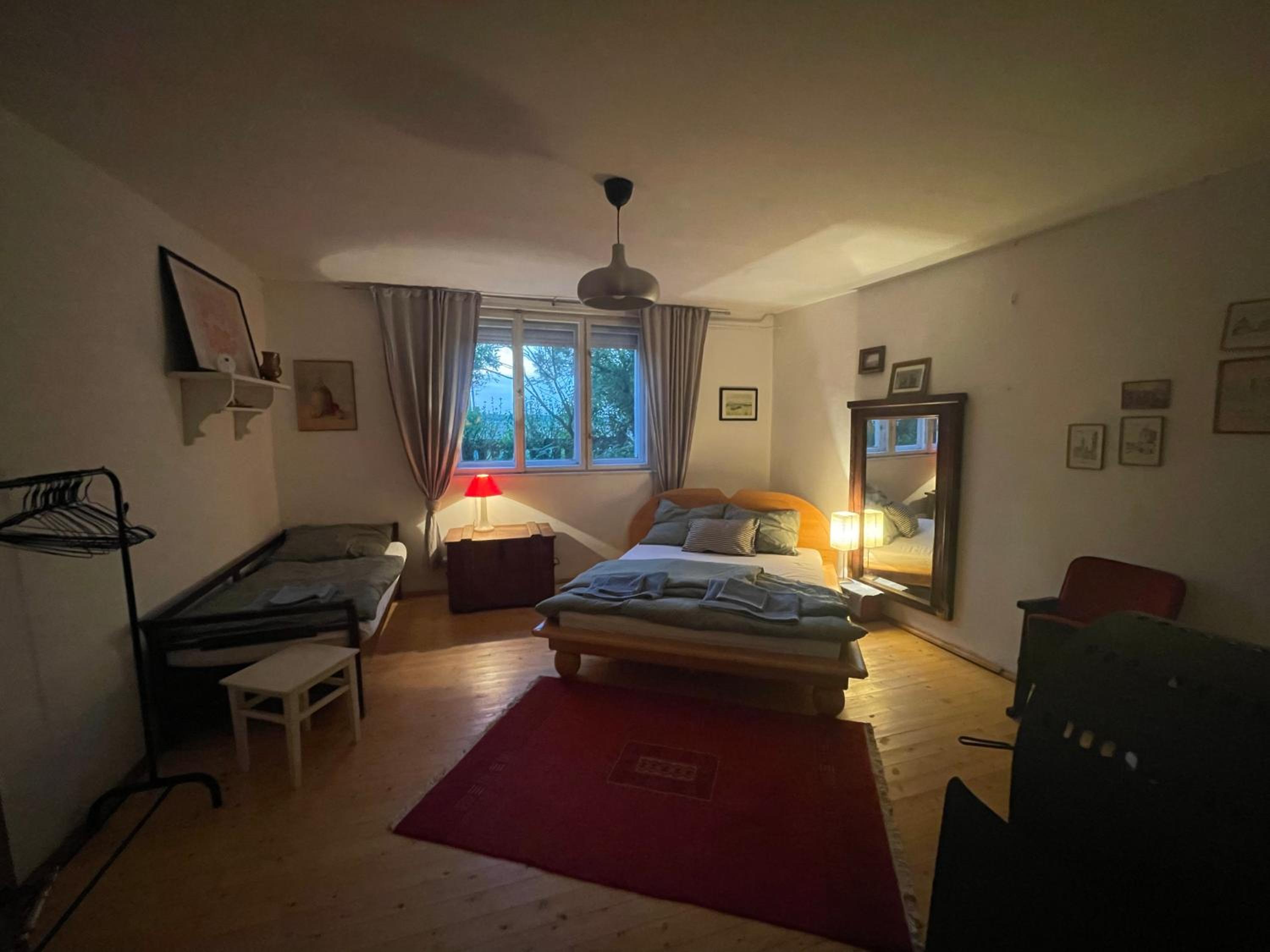Charmantes Arkadenhaus mit großem Garten