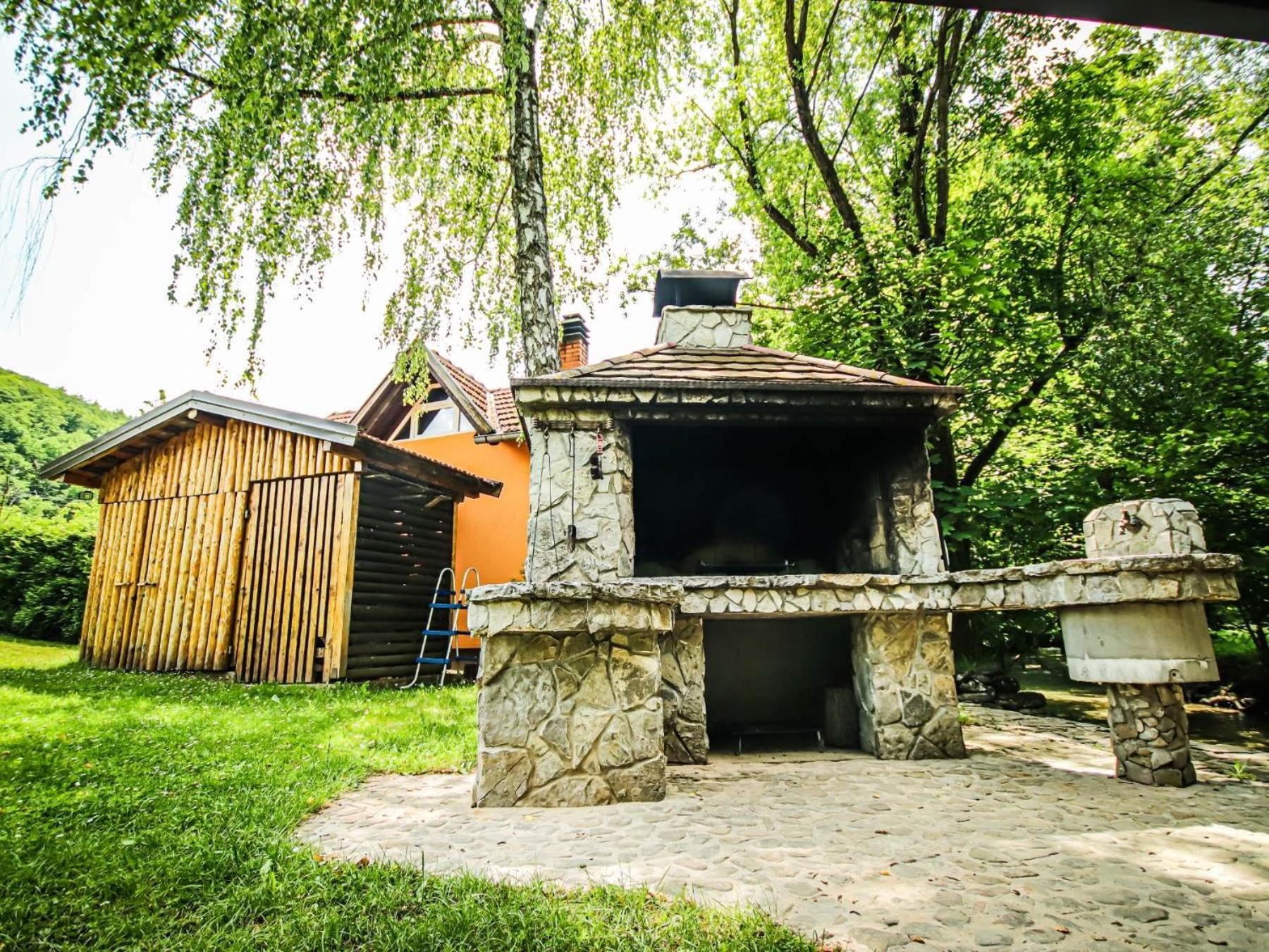 Home Eden Dobrenica