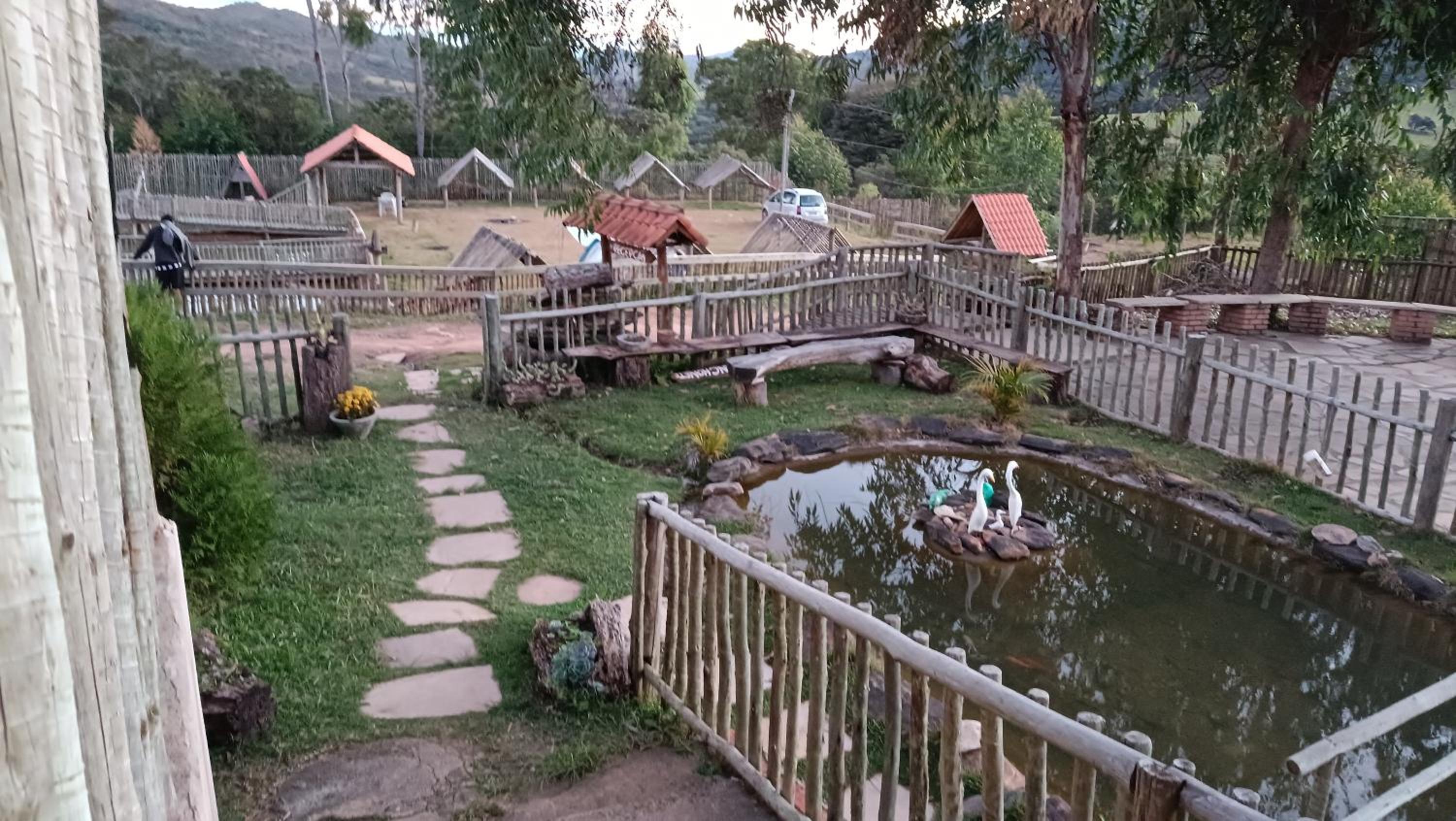 Chalés e Camping do Robinho 1