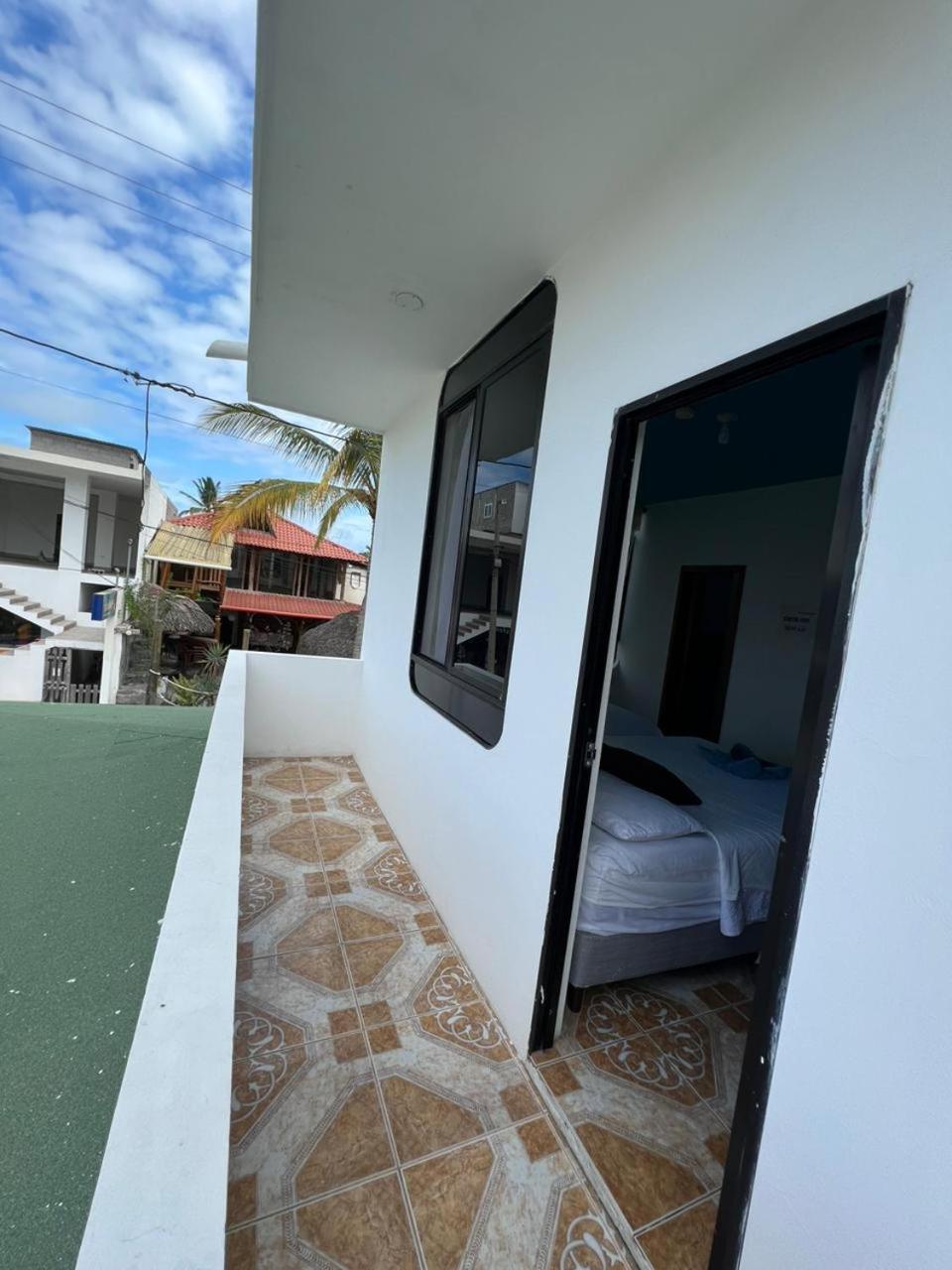 Hostal Brisas Del Mar