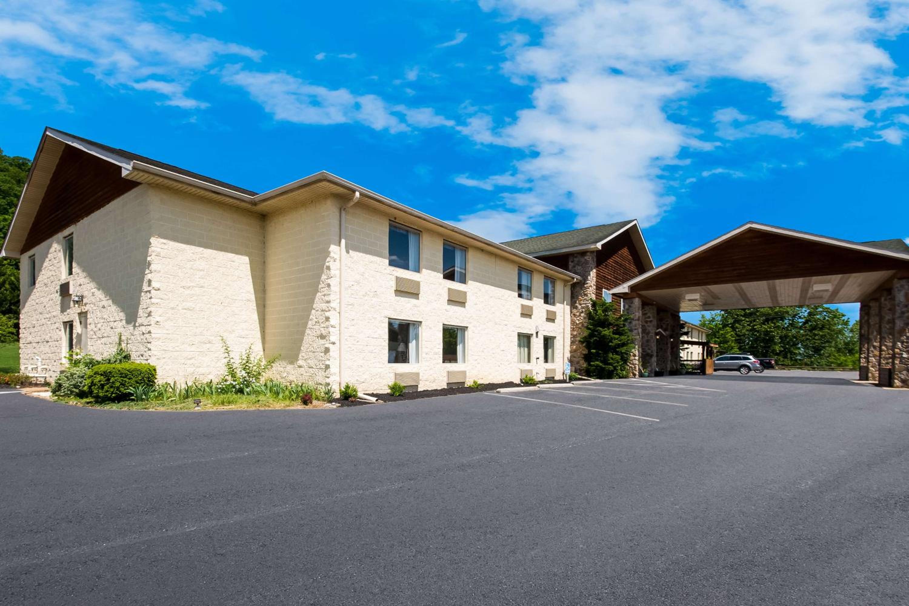 SureStay Plus Hotel by Best Western Berkeley Springs - Property Image 20