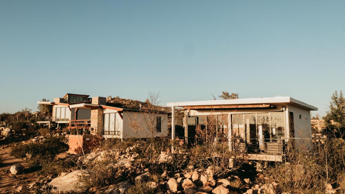 Hotel Oasis 444 - Image 1