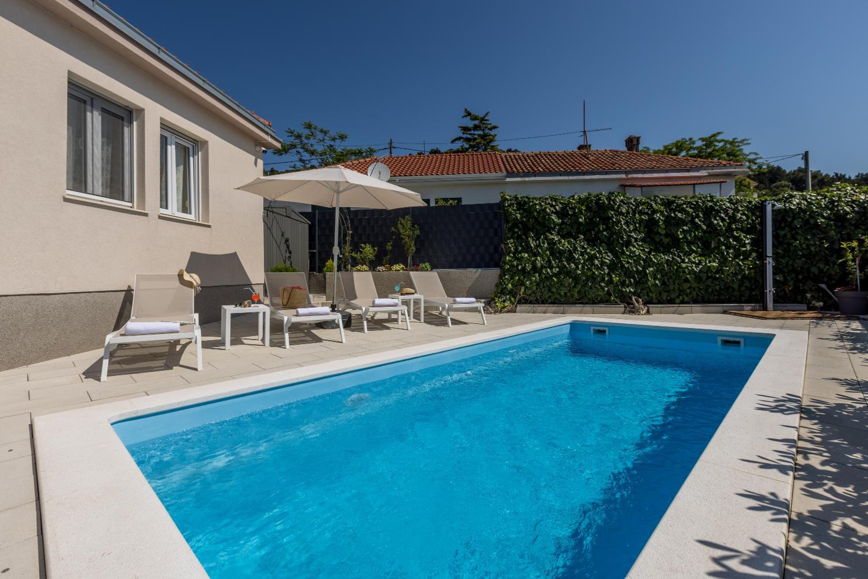 Villa KaTess with heated pool view 2