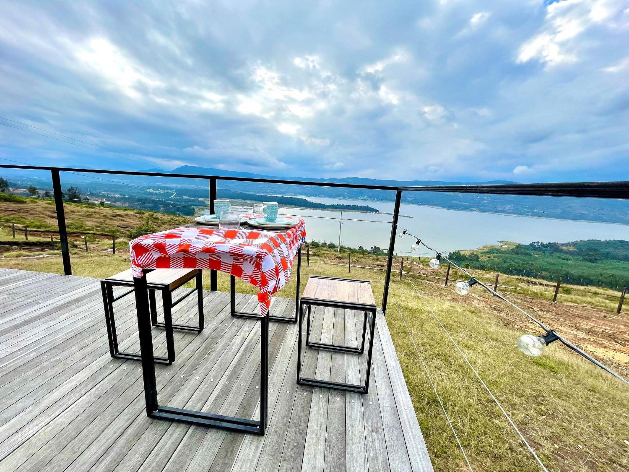 Lujoso Glamping MarQua Spa Guatavita Wifi Cocina