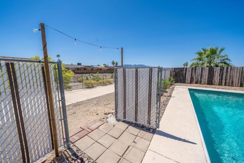 Large Lake Havasu retreat with private heated pool and gameroom for family fun