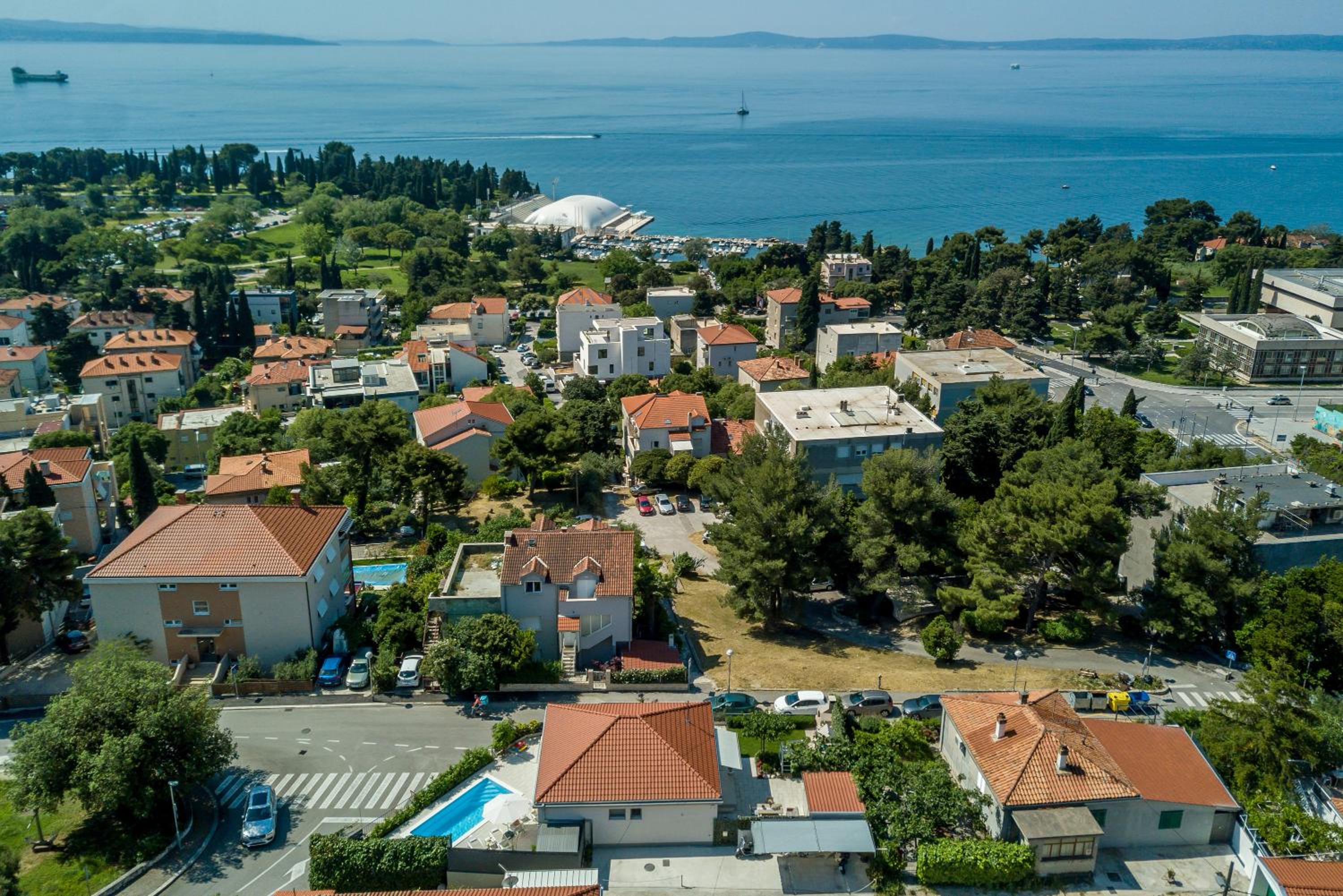 Villa KaTess with heated pool view 5