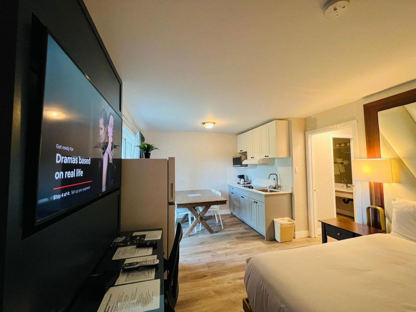 Hotel Civilia Lakeside by Civilia Golf Retreat