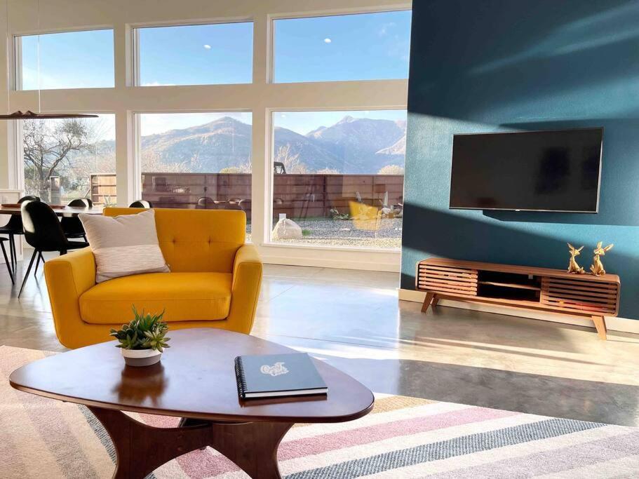 Eagle Rock Nest ～Quiet & Gorgeous Mountain Views view 3