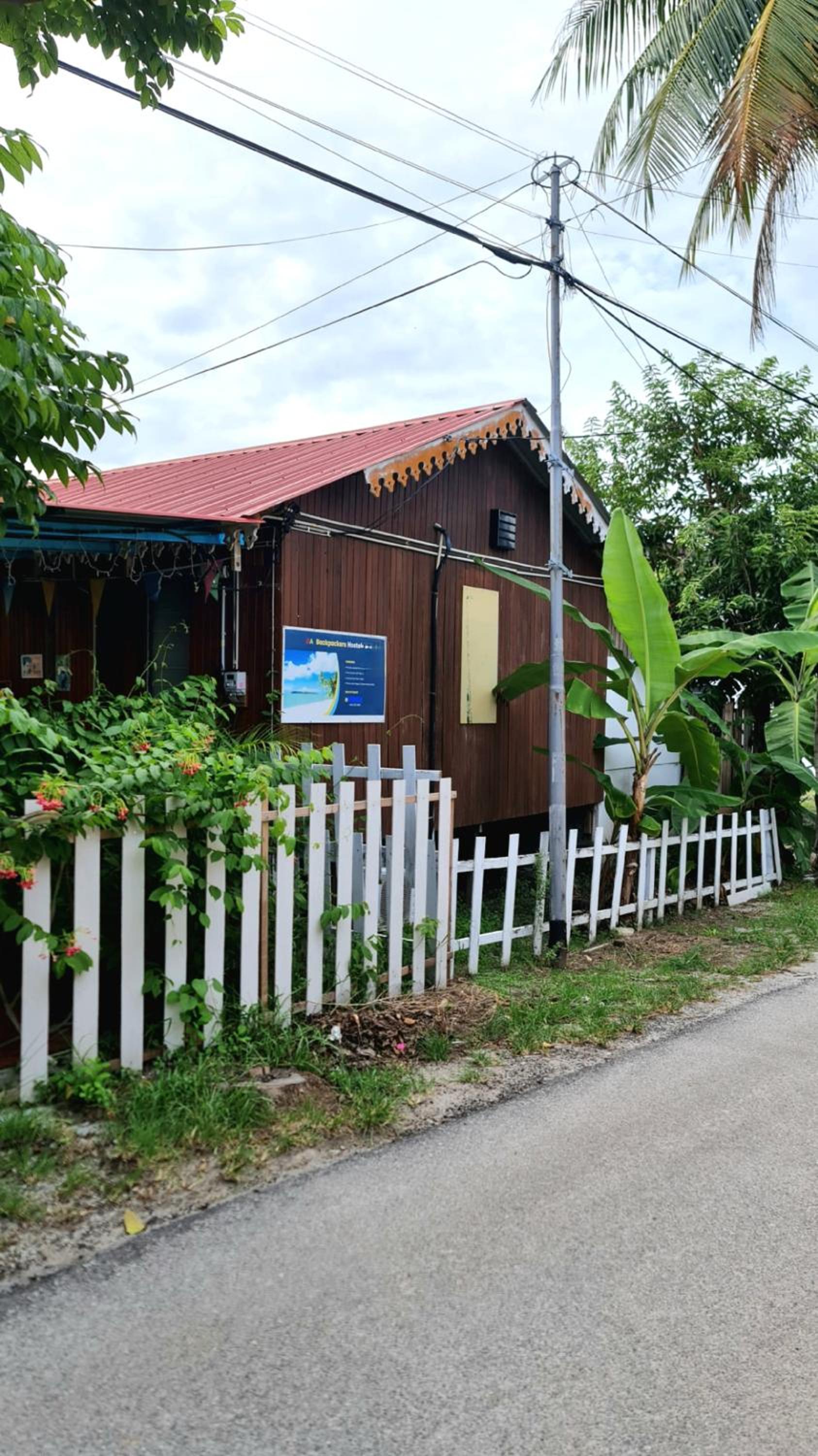 AA Backpackers Hostel
