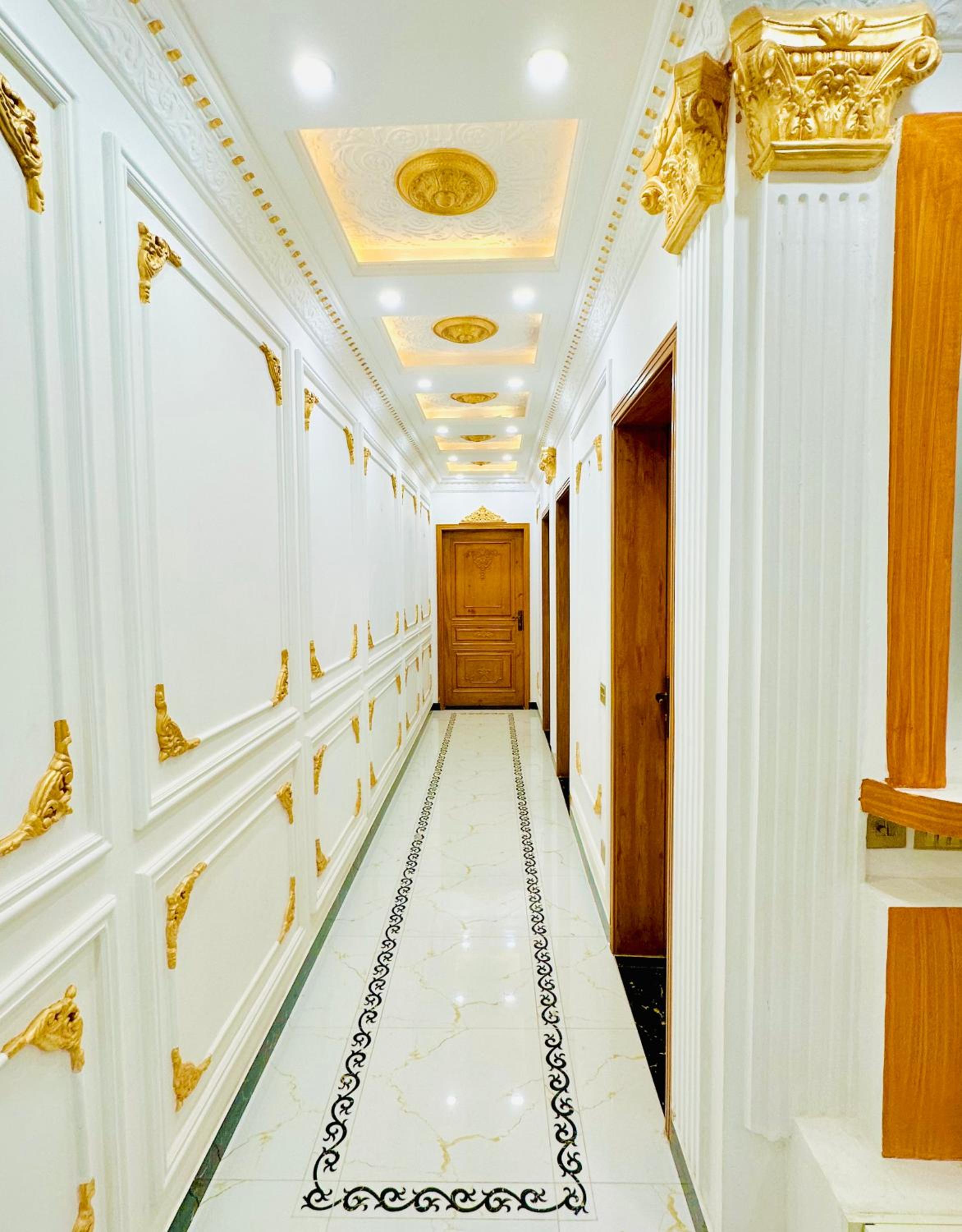 Luxury Apartment Lahore view 3
