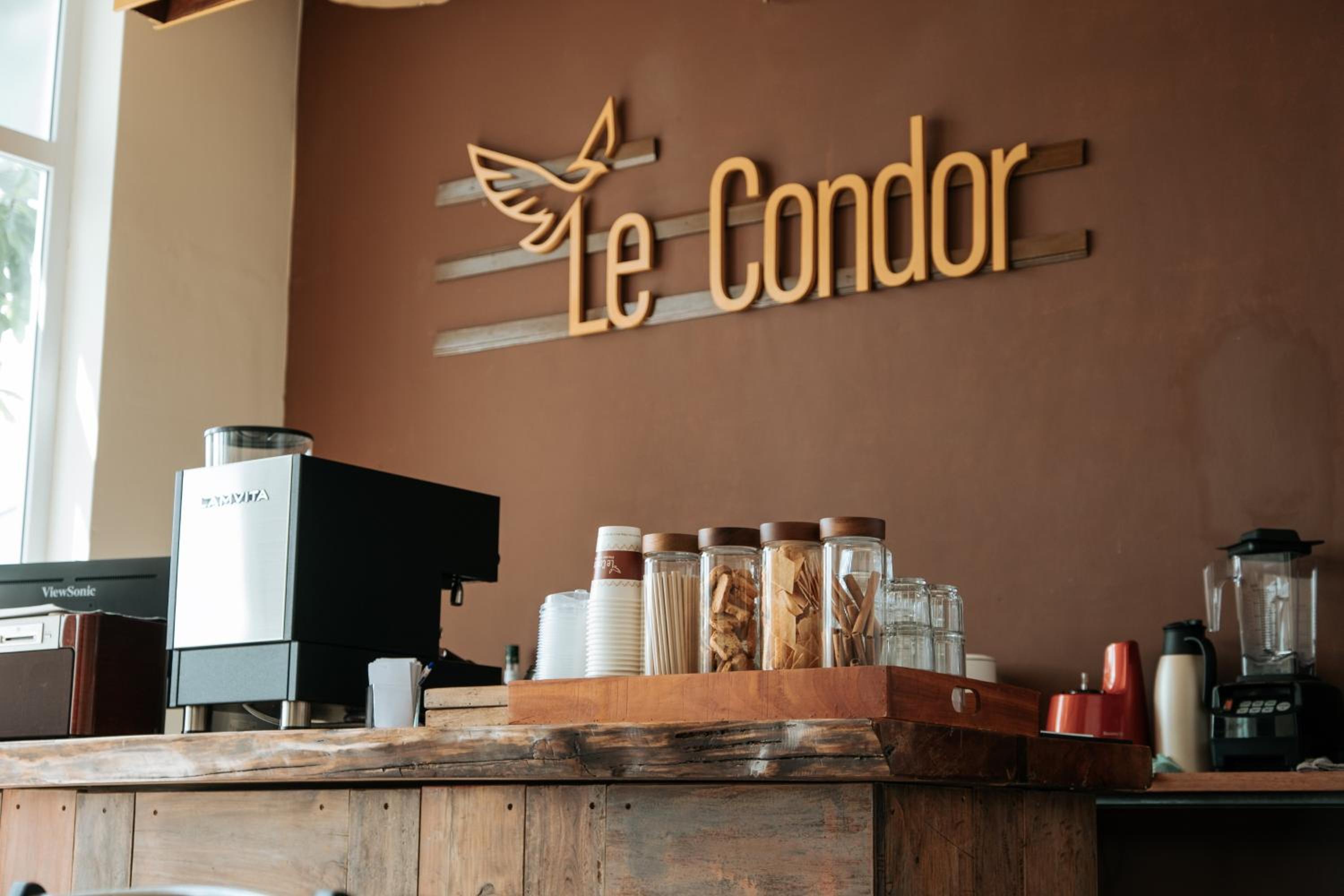 Le Condor 's House & Coffee view 2