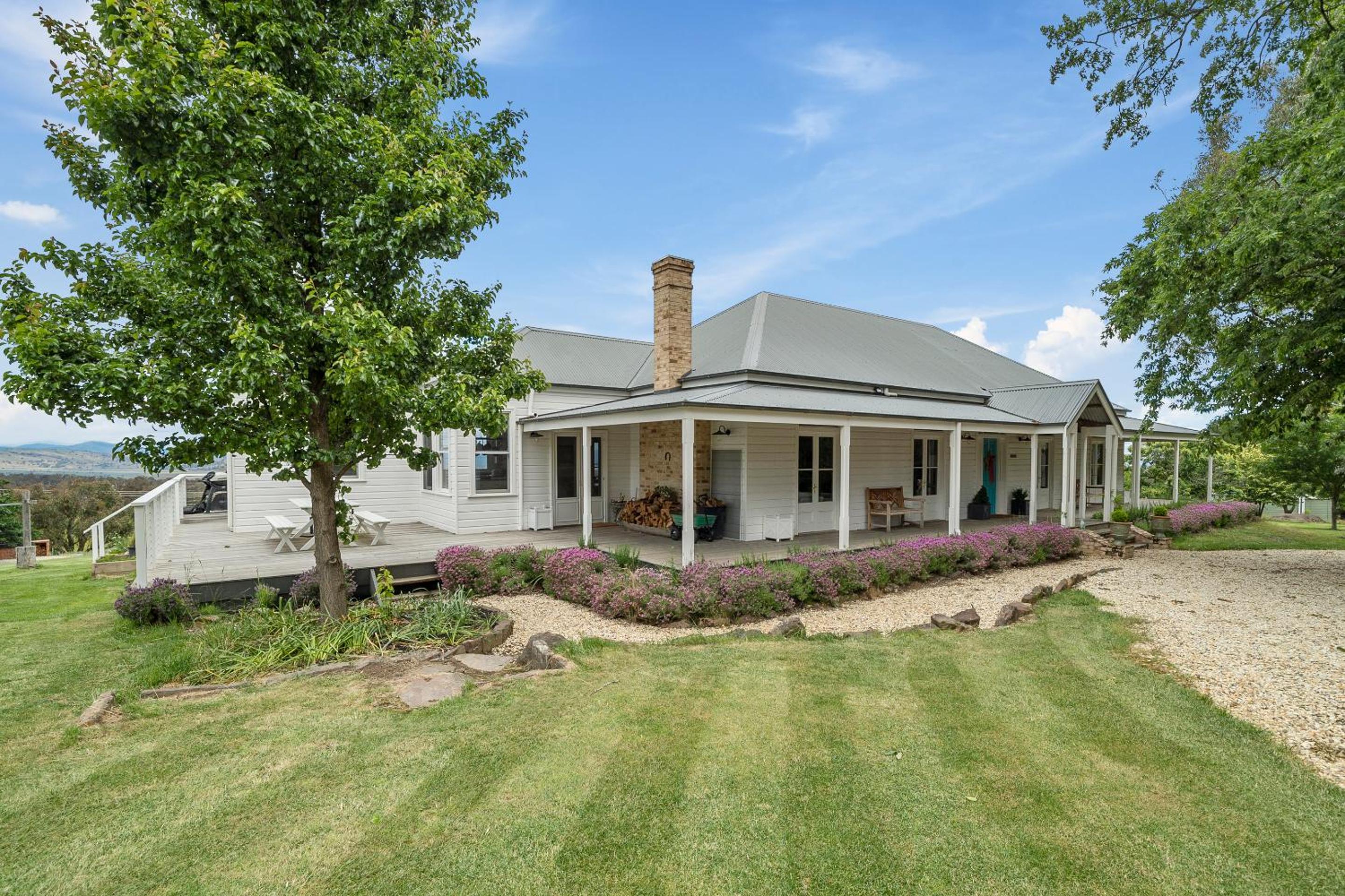 Mansfield Manor