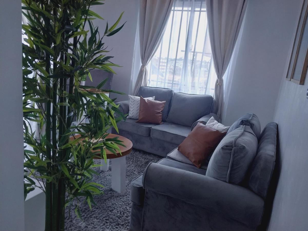 C.leslie_homes view 2