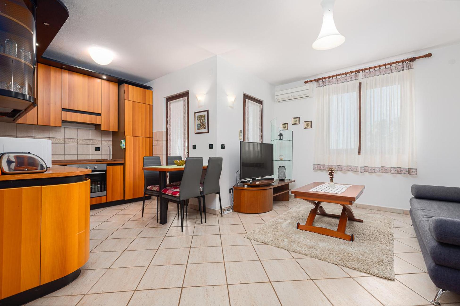 Sea View Apartment - Roberto - Property Image 17