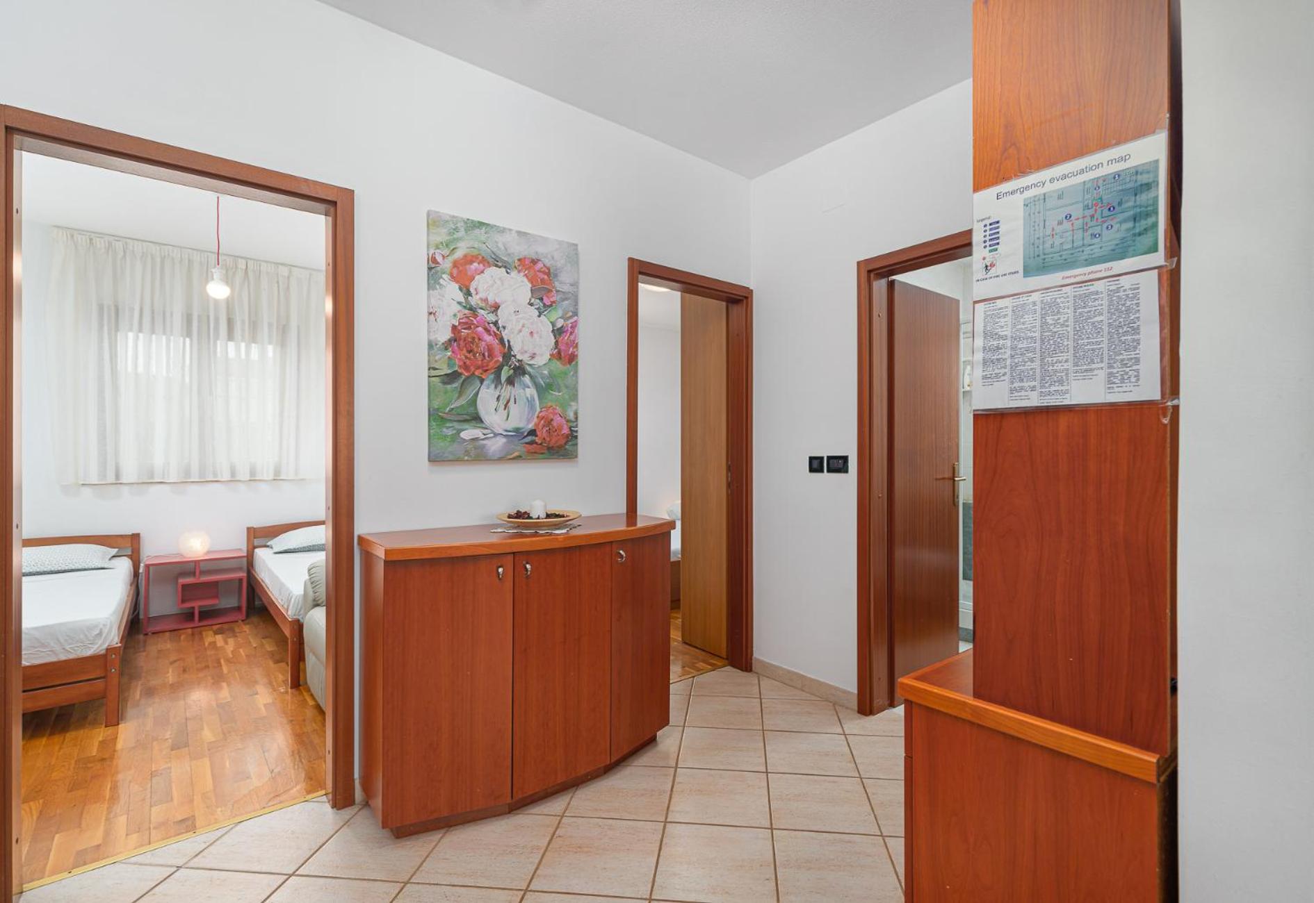 Sea View Apartment - Roberto - Property Image 7